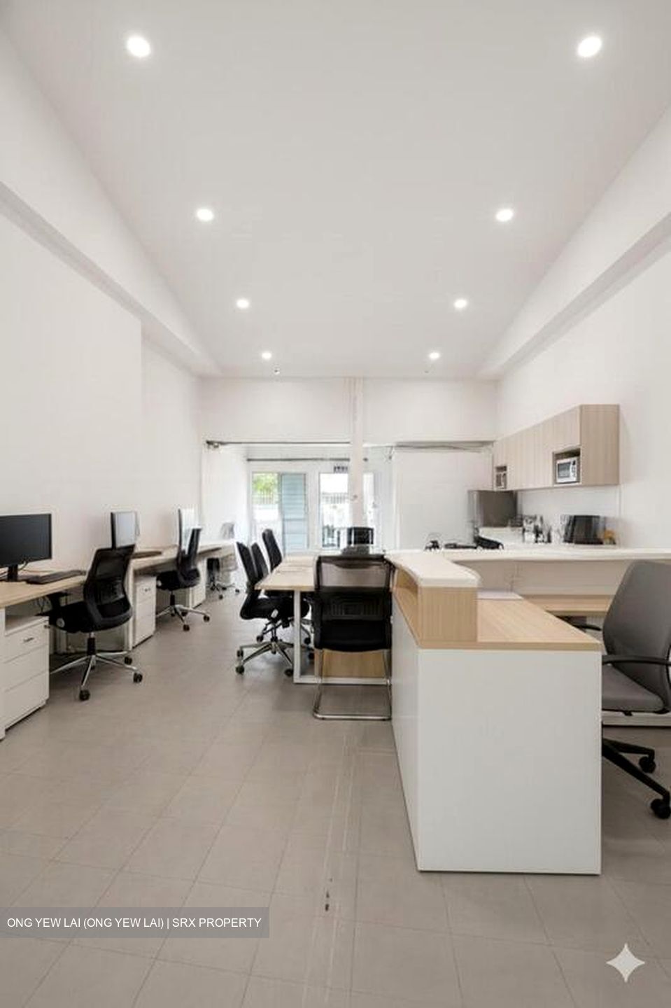 Lorong Bachok (D14), Office #522454951